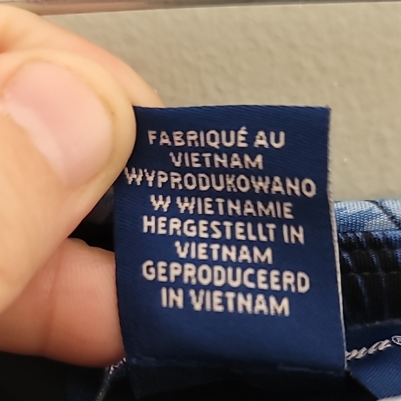 Tommy Bahama Active size Xl Tropical Print Mini athletic skirt w/built in shorts - Picture 6 of 8